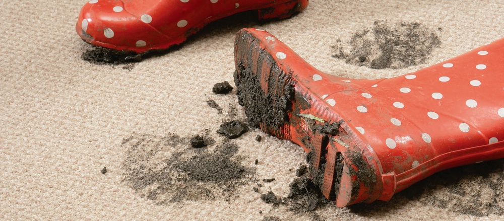 Vlek op vloerbedekking schoonmaaktips